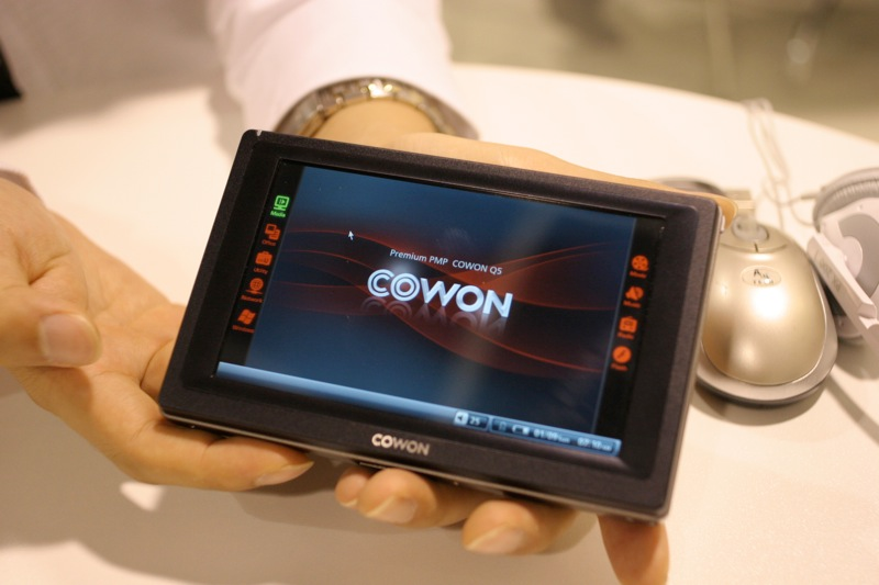 Illustration for article titled Stylus-On With The Cowon Q5 (Verdict: Not Good at All)